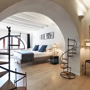 Elegant Rosales Apt. , Milano Italia